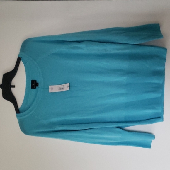 Sweater - Picture 1 of 6